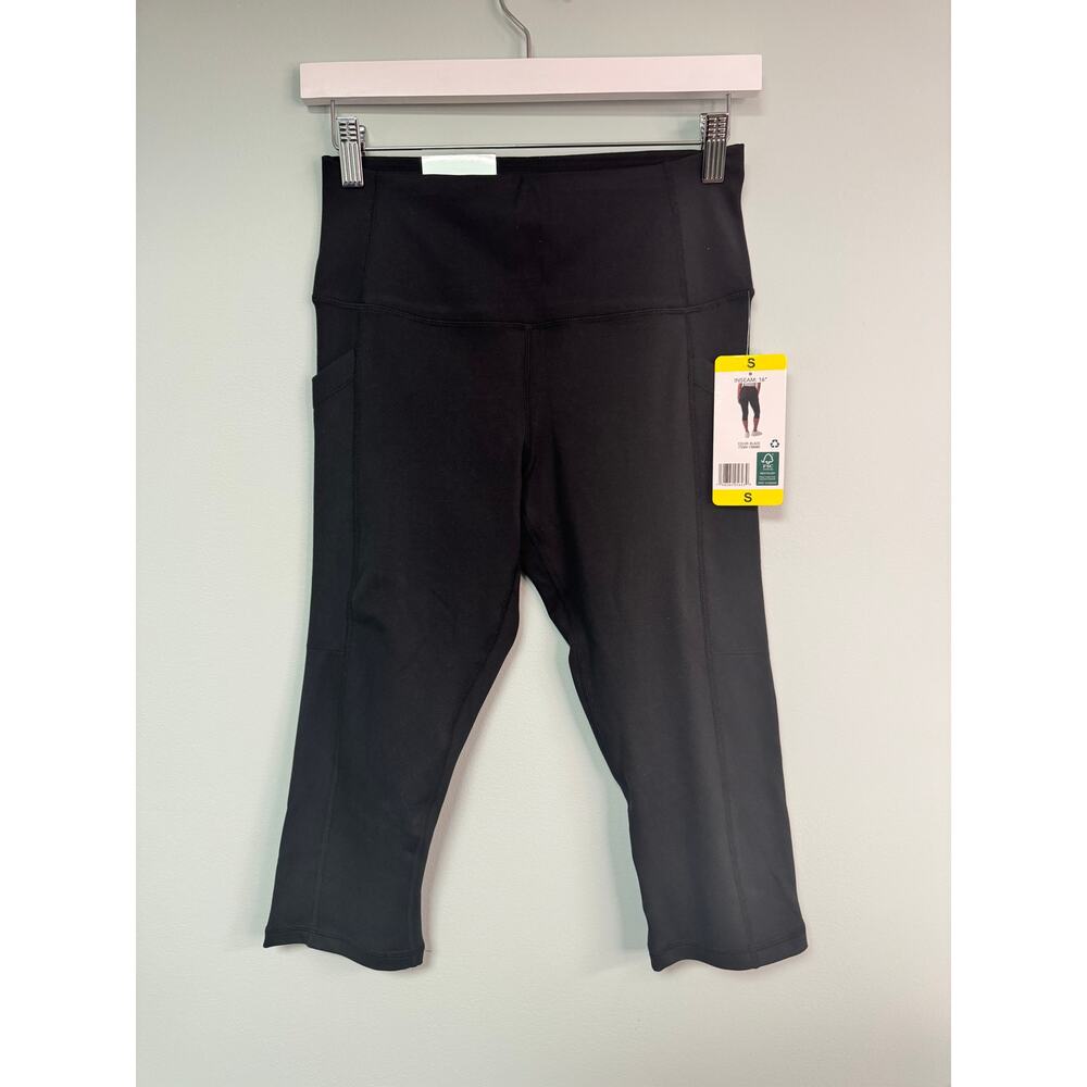 NWT! 32 Cool Cropped Legging - Small - Black